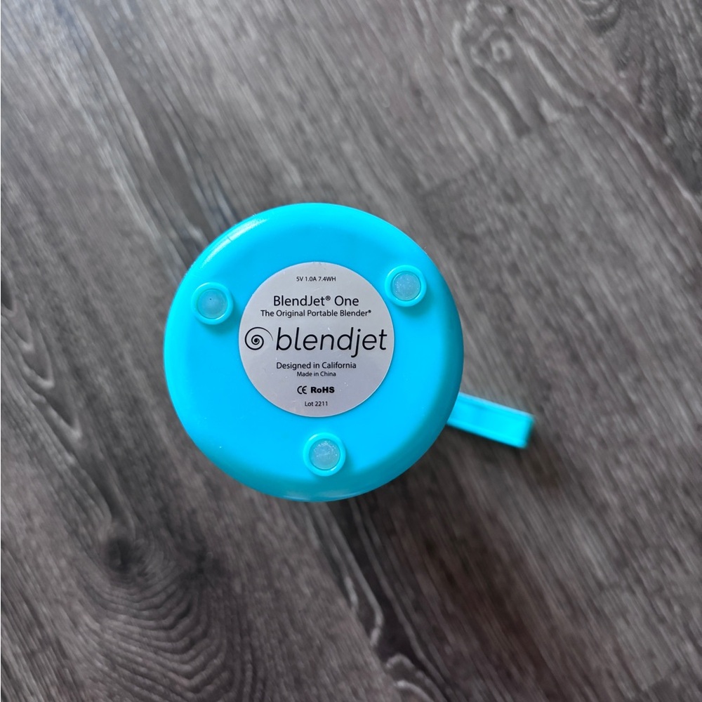 BlendJet Portable Blender - Picture 2 of 3